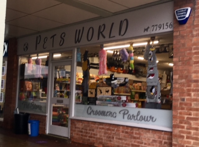 Pet world best sale shop